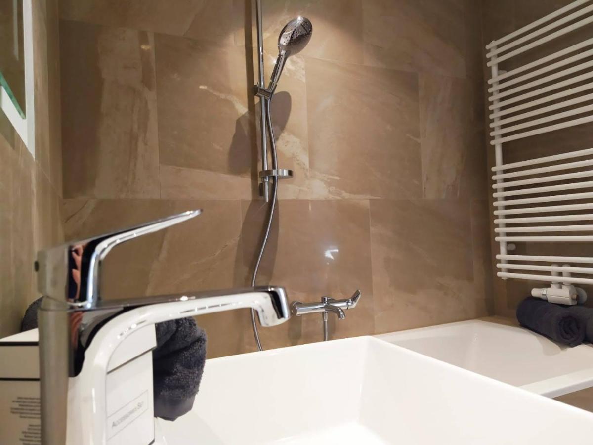 Deluxe Parkapartment Vienna City Center - Free Parking! ภายนอก รูปภาพ